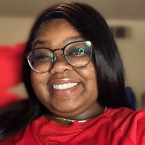 Meet your Posher, Ayliese